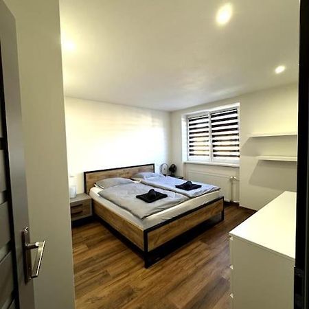 Modern Apartment In City Centre 반스카비스트리카 외부 사진