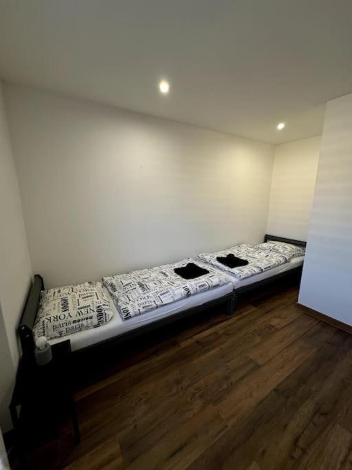 Modern Apartment In City Centre 반스카비스트리카 외부 사진